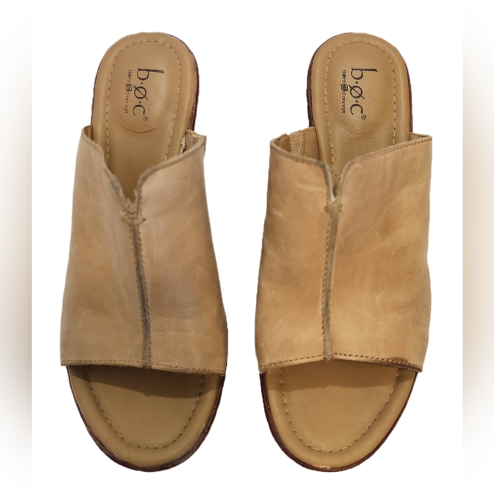 Born b.o.c. Brown Leather Wedge Platform Sandals